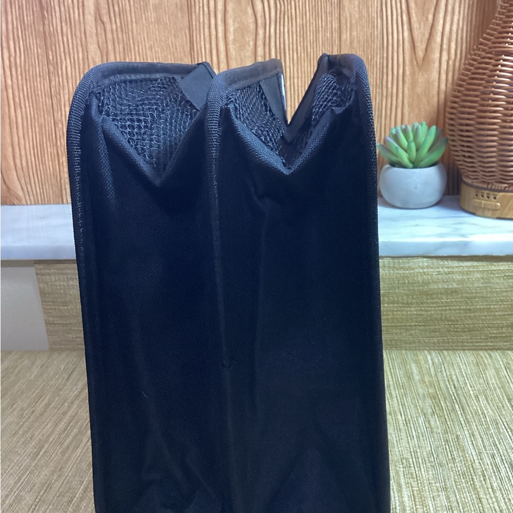 Thirty-One Classic Black Tote - Picture 8 of 9